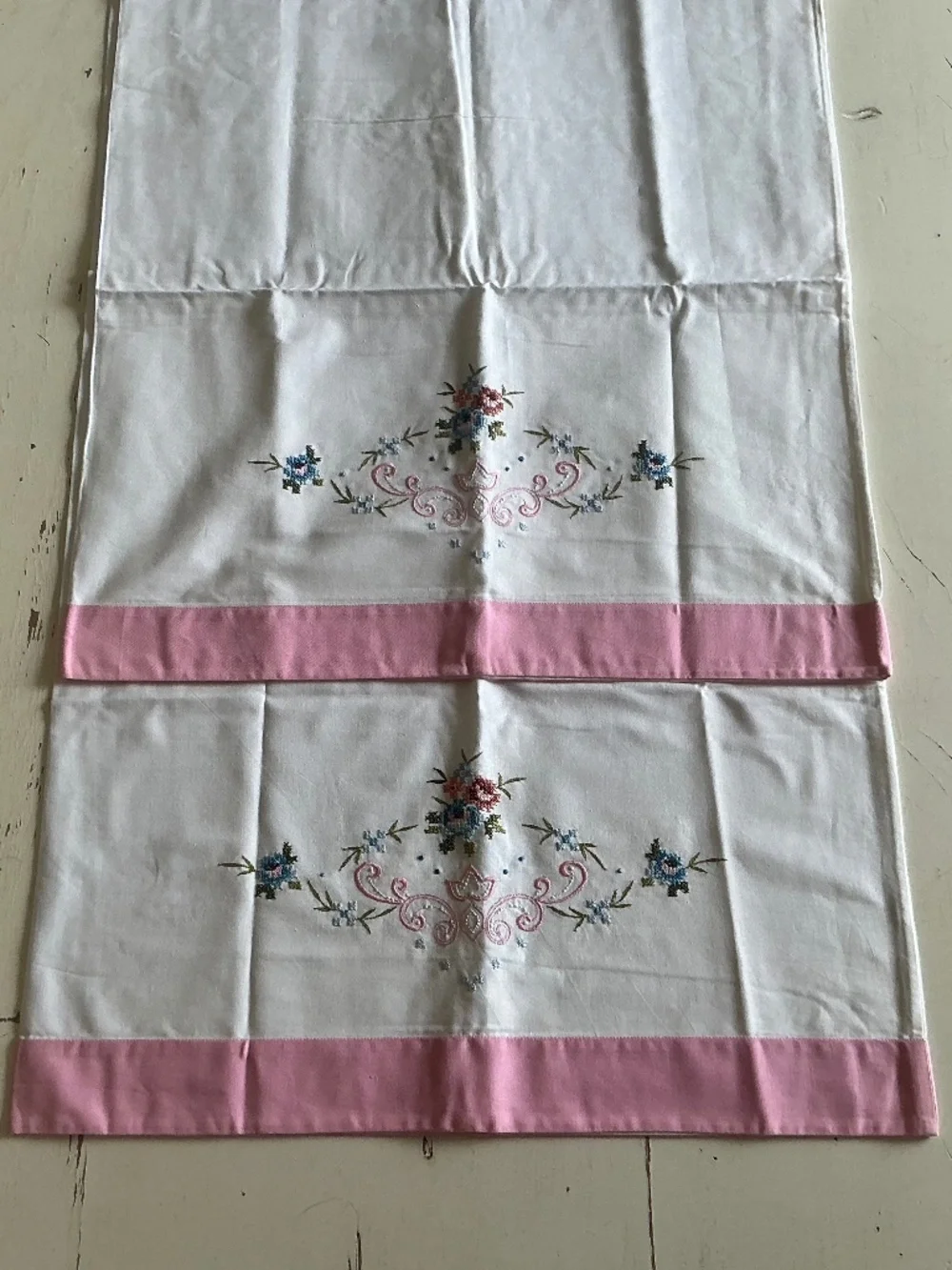 8 Vintage 100% Cotton White Floral Embroidered pillowcases